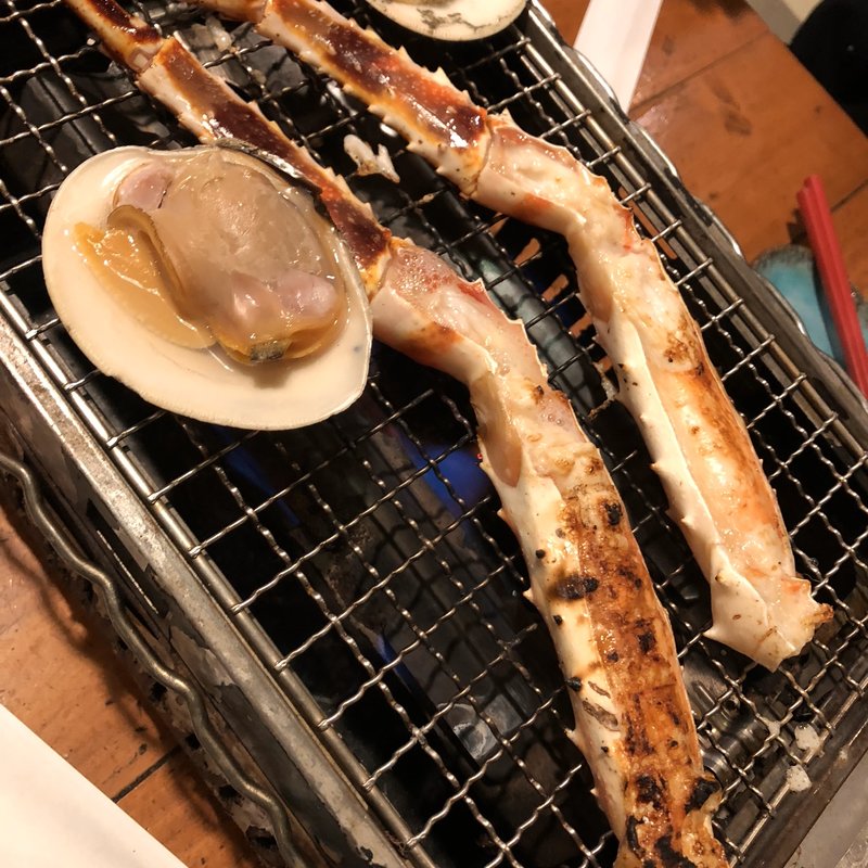 焼きガニ（100グラム）(かに地獄 新橋 （カニジゴク）)