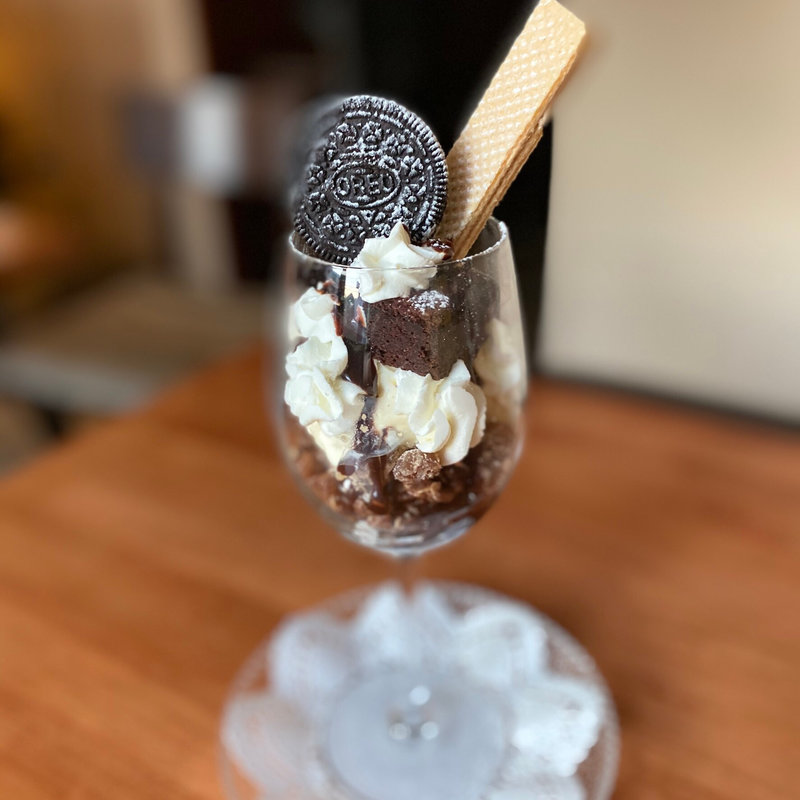 チョコレートブラウニーパフェ(DAD'S RIBS)