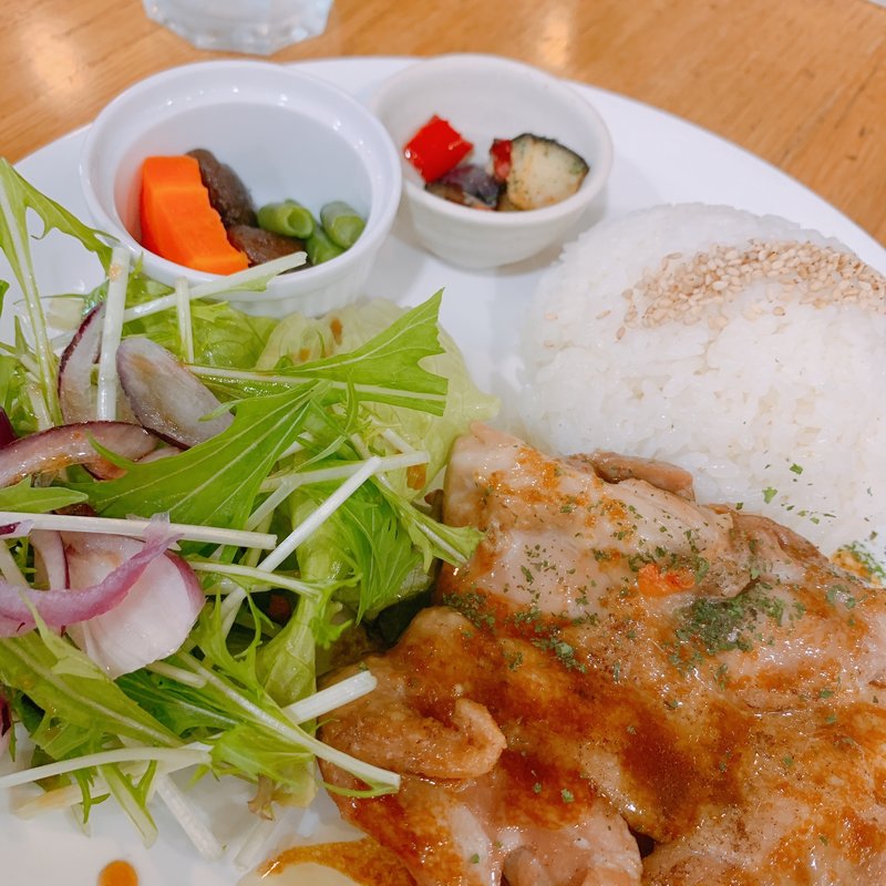 チキンステーキ柚こしょう(LOUNGE KEL)