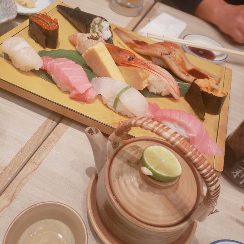 
超特選にぎり(梅丘 寿司の美登利 銀座店)