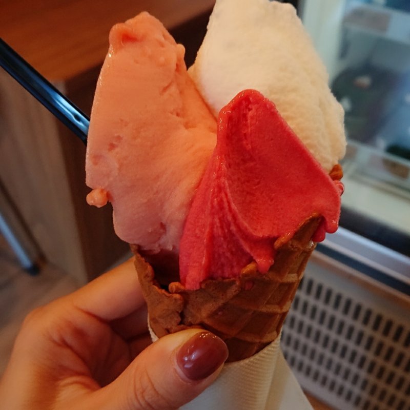 トリプル＋自家製コーン(リッコ ジェラート 門前仲町店)