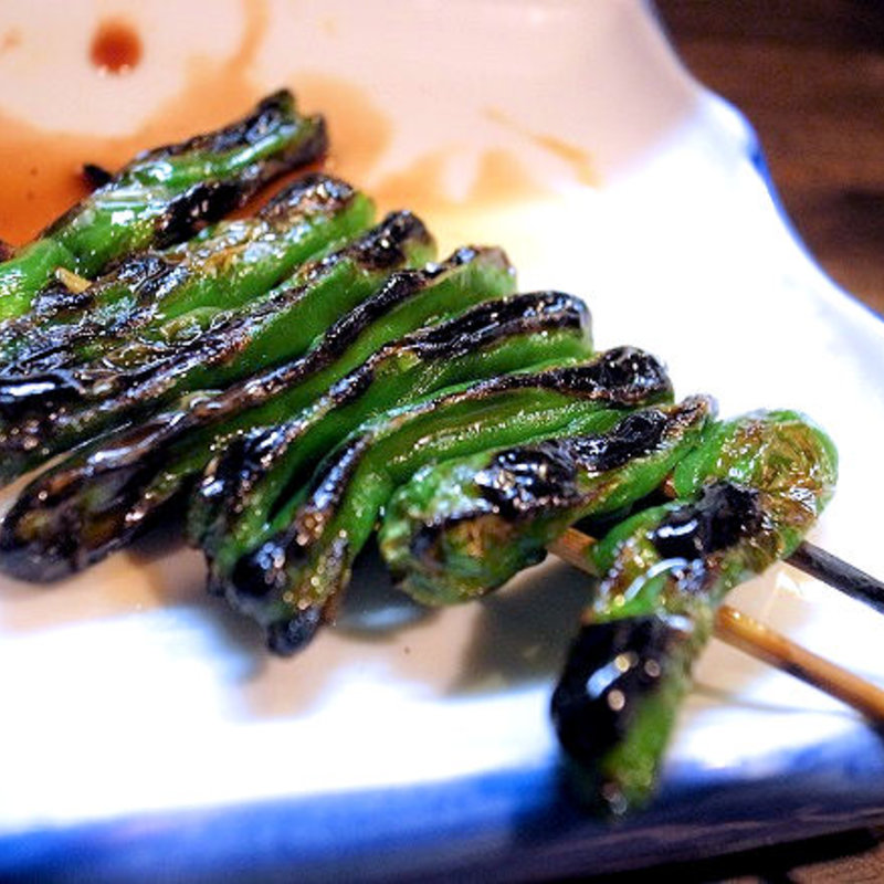 ししと焼(炭火焼やきとり 鳥藤)