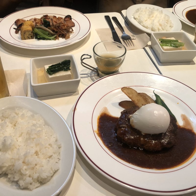 ハンバーグ(バワリーキッチン)