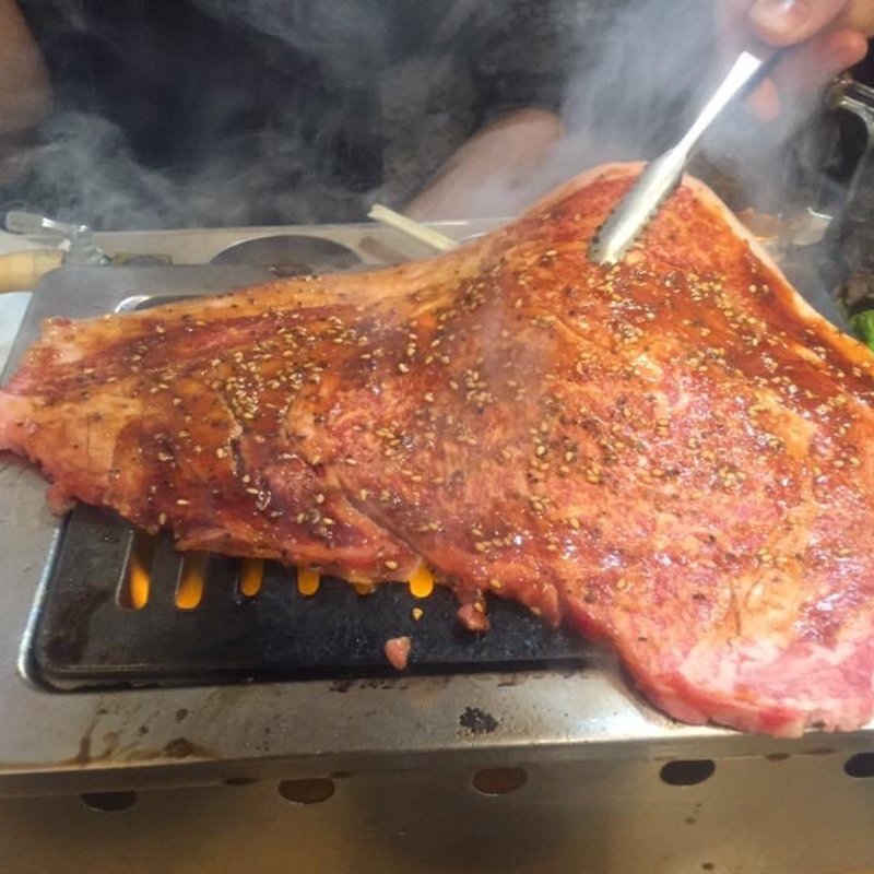 はみでるカルビ(大阪焼肉・ホルモンふたご 中目黒本館)