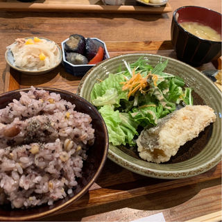 (四歩)
