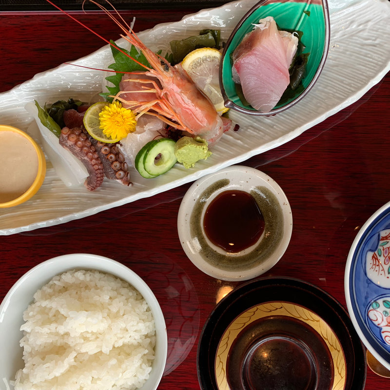刺し身御膳(生粋なお食事処 潮彩)