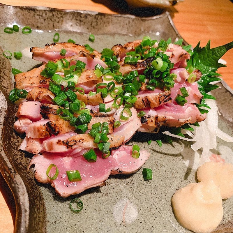 赤鶏の炙り刺し(分家うなぎの隆美 （ぶんけうなぎのたかみ）)