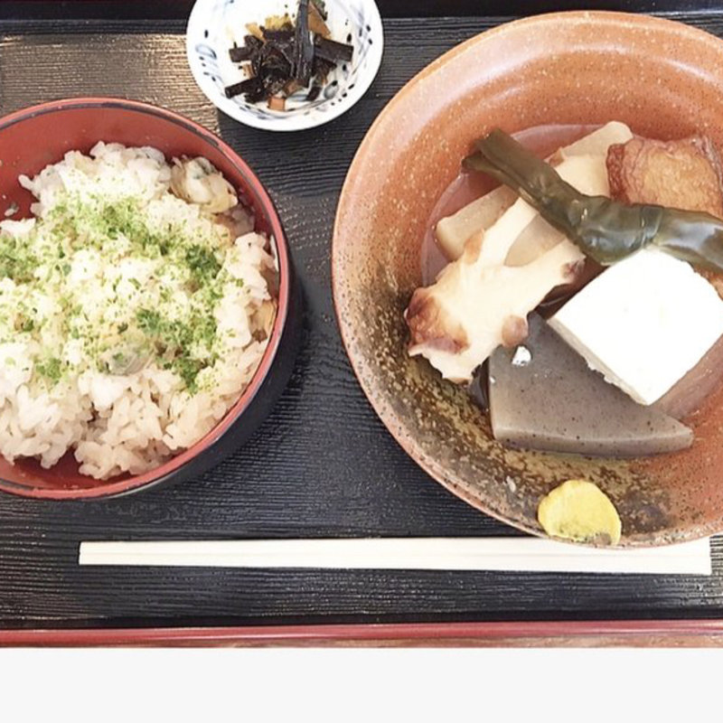 深川めしおでんセット(甘味処・由はら)