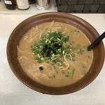 みそラーメン(中華料理 天鴻)