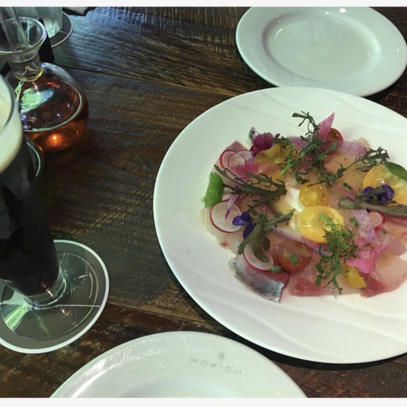 鮮魚のカルパッチョレモン麹ドレッシング(MOKICHI TRATTORIA)