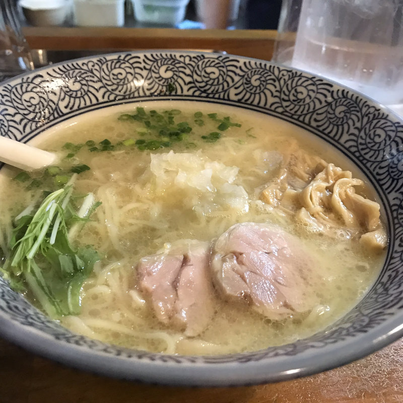 あっさり鶏白湯らーめん(麺屋　一楽 )