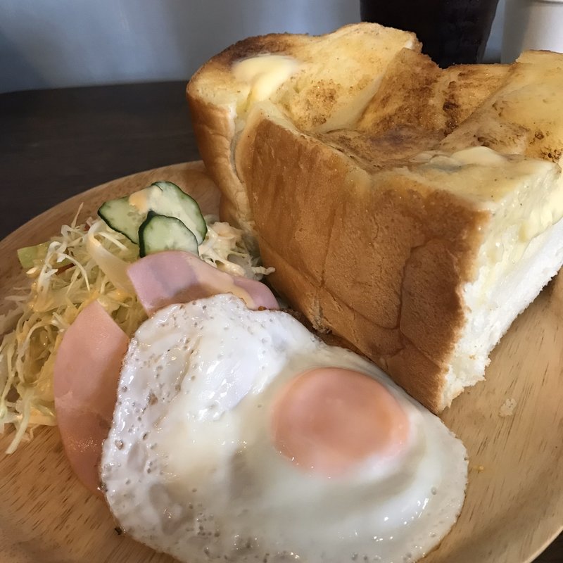 ハムエッグANDトースト(バックス トリート コーヒー 京橋店 )