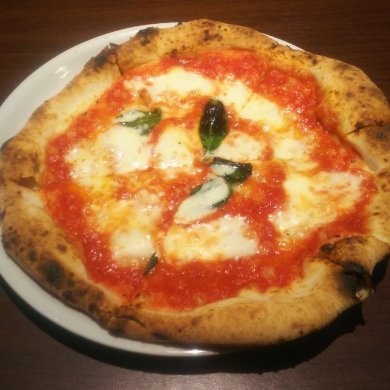 ピッツァ マルガリータ(LOGIC 中野)