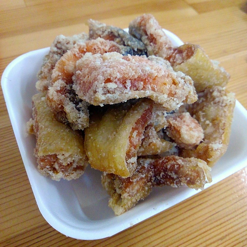 鮭唐揚げ(岩船港鮮魚センター 軽食コーナー )