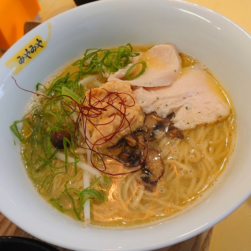 白味噌鶏白湯(鶏びあんSobaみやみや)