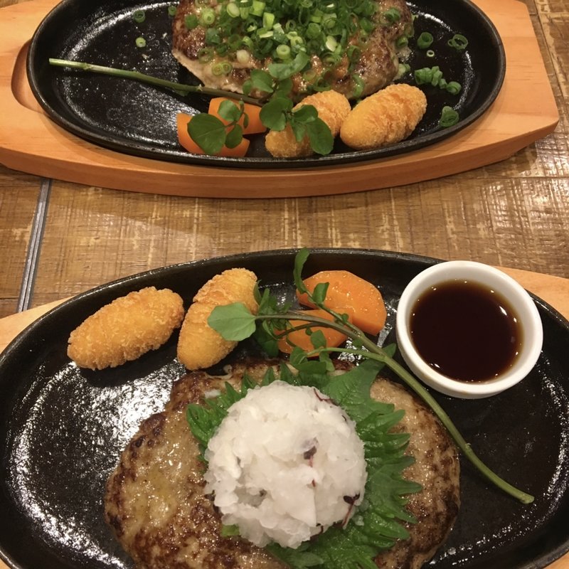 (ハチ 仙台駅店 )