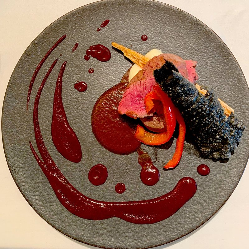 クイーンズ産牛フィレ肉のグリル ダークサイド風(Wattle Tokyo)