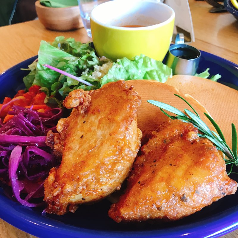 米粉と豆乳のメープルパンケーキ(ジンナンカフェ 千葉)