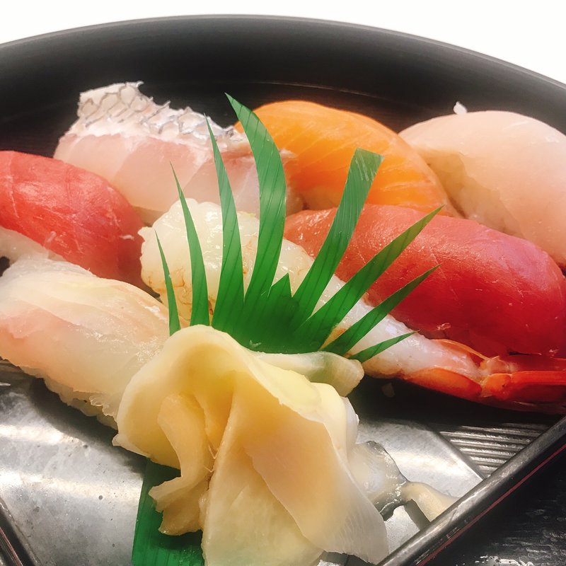 潮風御膳　（寿司刺身天ぷらつみれ汁）(ばんや )