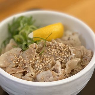 塩豚丼(はなまるうどん 長野大豆島店 )