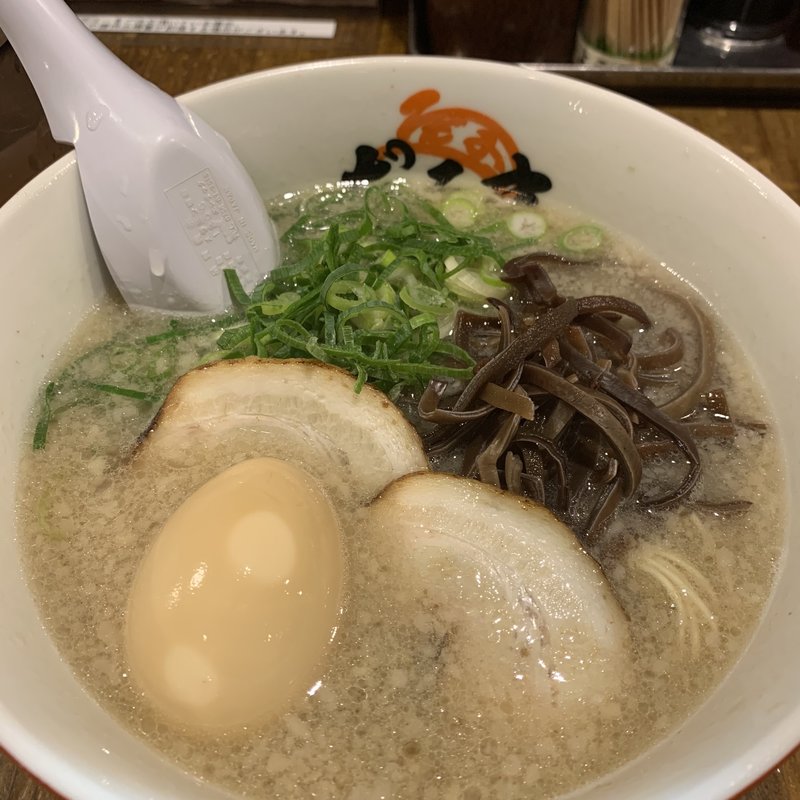 煮卵ラーメン(元祖博多だるま博多デイトス店)