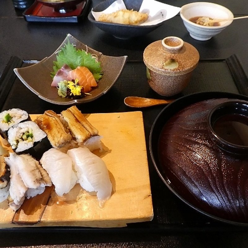 穴子寿司御膳茶碗蒸しセット(天ぷら 海ごこち 深井店 )