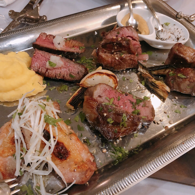 カルネヤオールスターズ(アンティカ オステリア カルネヤ)