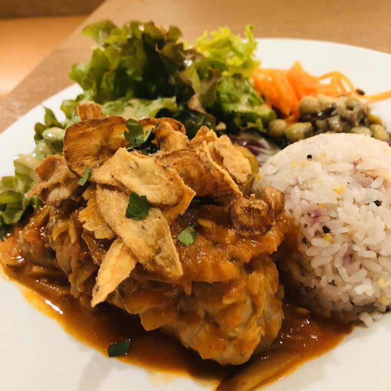 鶏肉とゴボウのトマト煮込み(ragout)