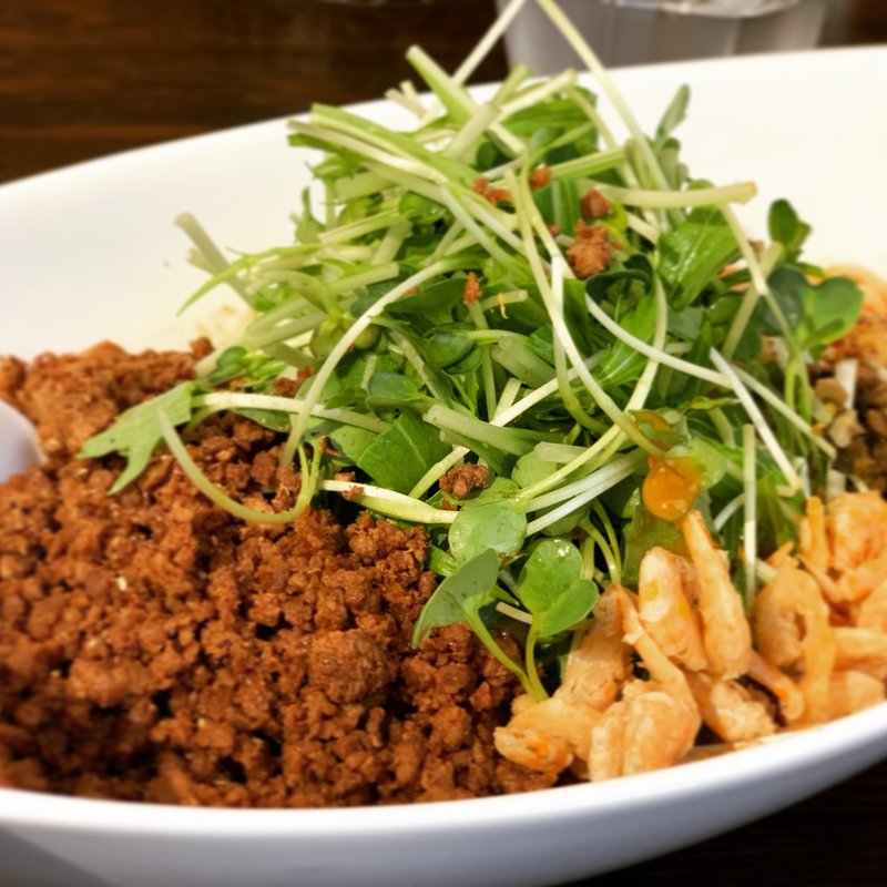 つゆ無し担担麺(四川担担麺 阿吽 新宿御苑店)