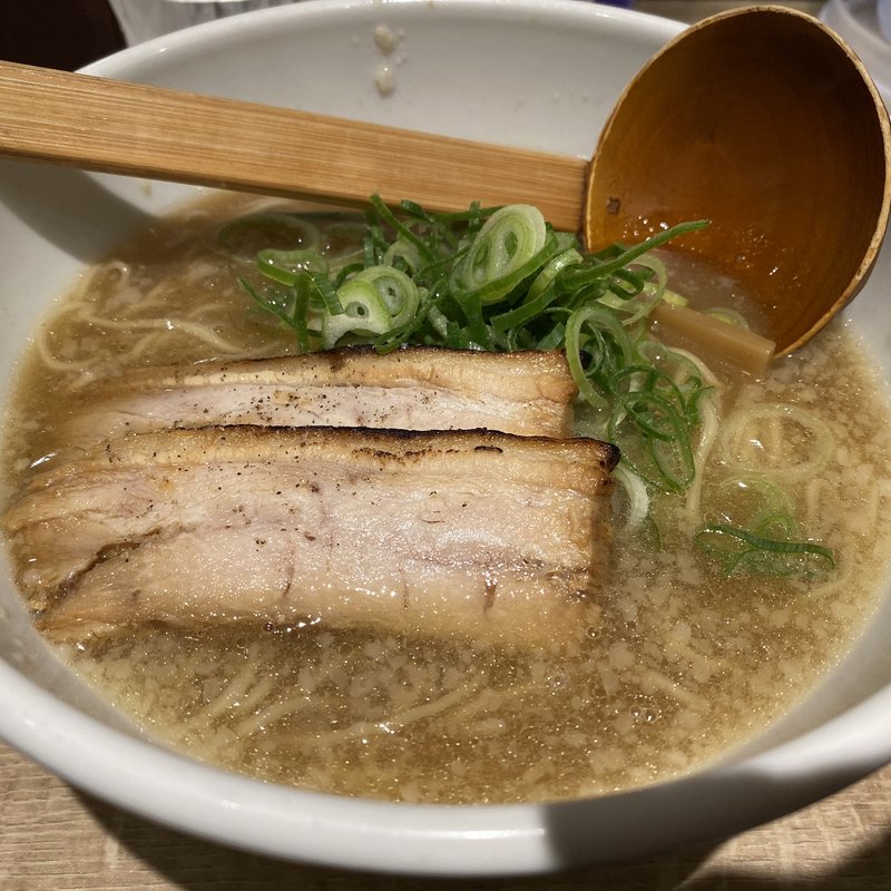 京都屋台味醤油ラーメン(よってこや)