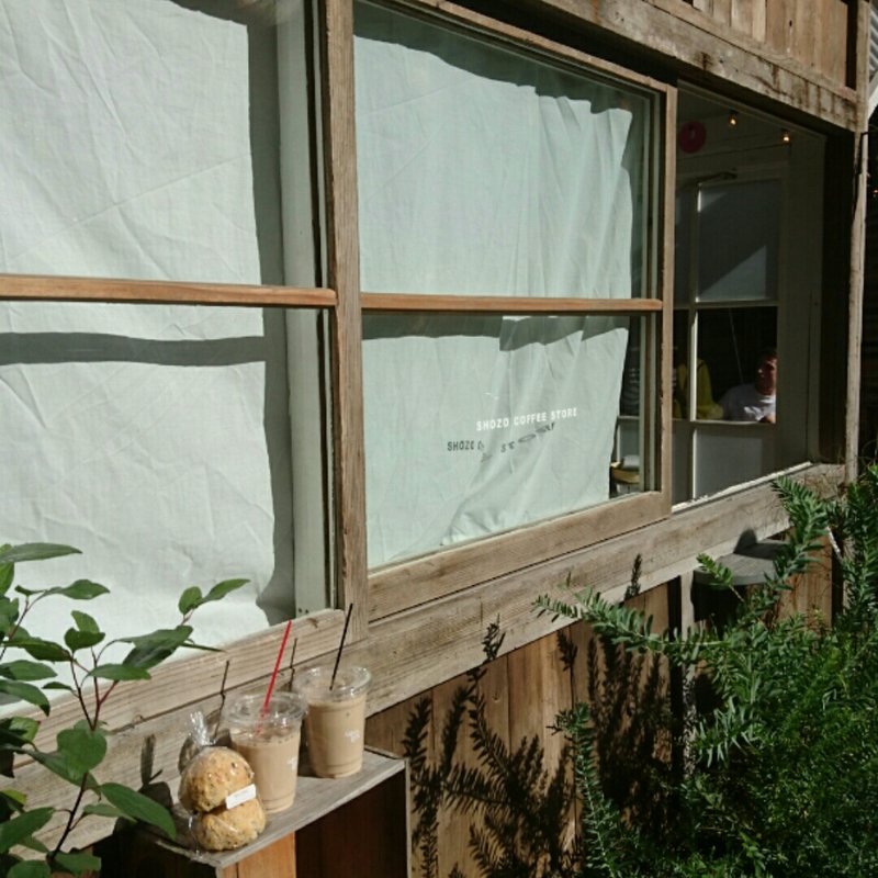 スコーン・珈琲(ショウゾウ コーヒー ストア （SHOZO COFFEE STORE）)