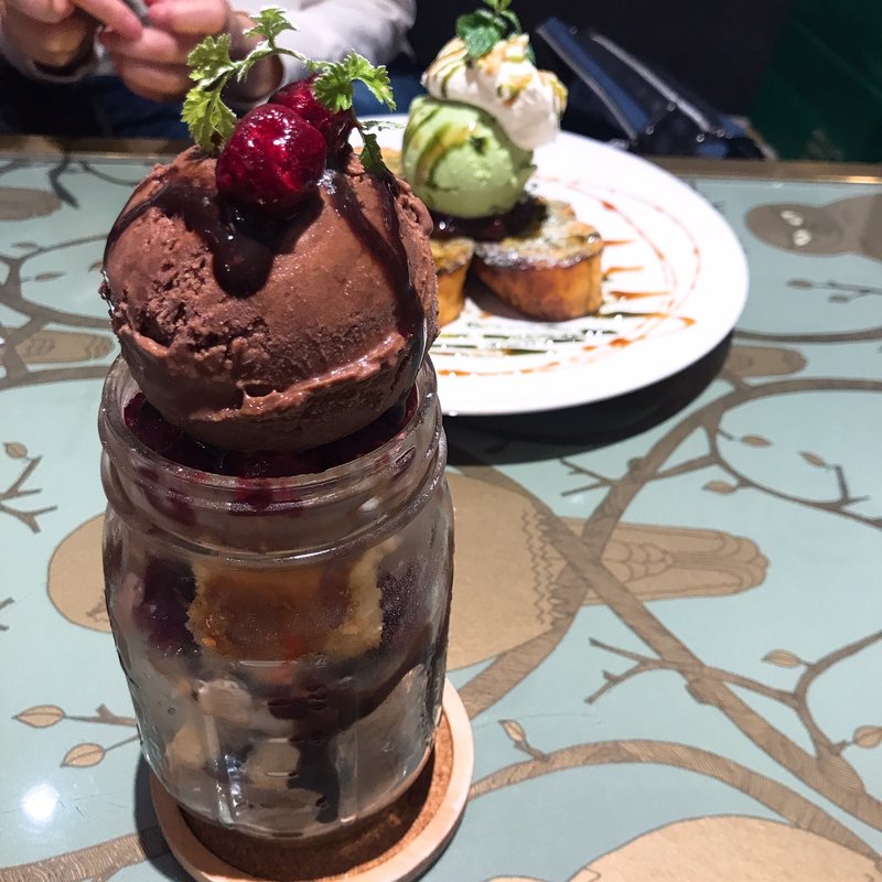 ダークチェリーのチョコレートジャー(スズ カフェ 広島パルコ店 （SUZU CAFE）)