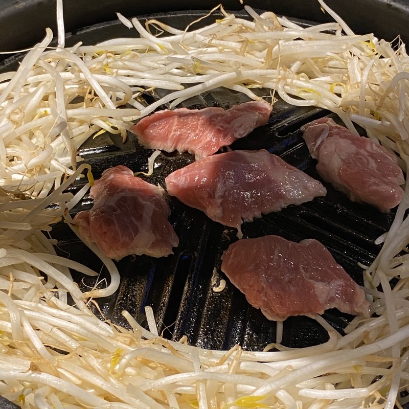 生ラム肉肩(ジンギスカン霧島 水道橋店)