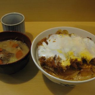 カツ丼(燕楽 )