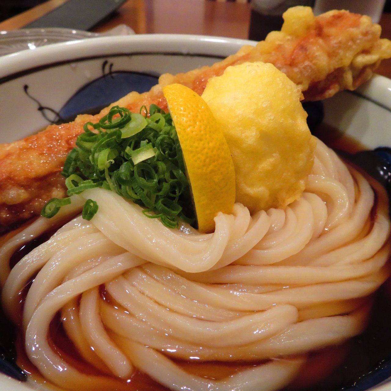 半熟玉子とちくわ天 ぶっかけうどん つるめん の口コミ一覧 おいしい一皿が集まるグルメコミュニティサービス Sarah