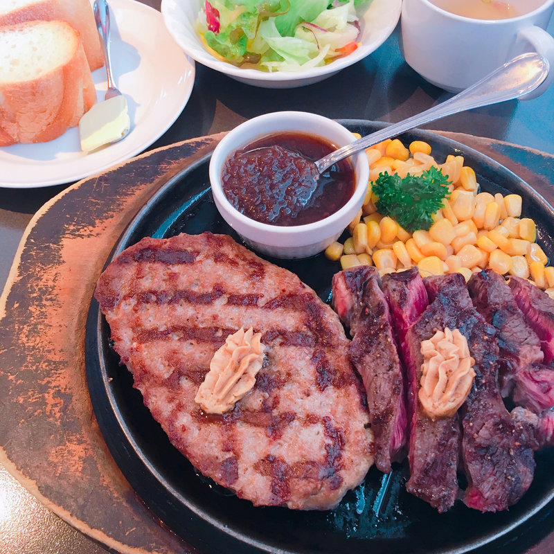 ひとくちカットステーキ&ビーフハンバーグ(炭焼ステーキくに 両国店)