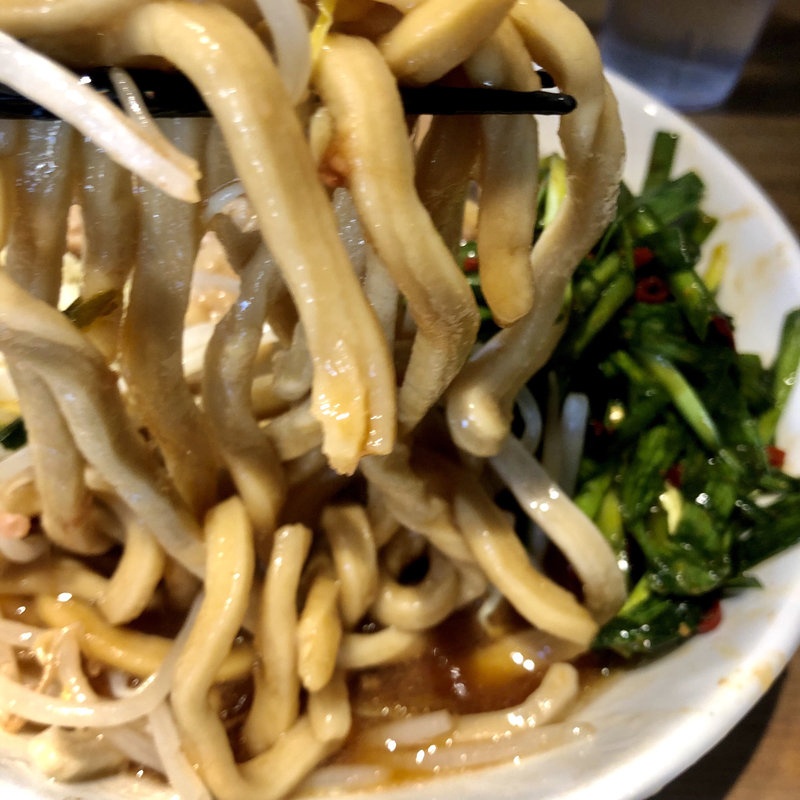 ラーメン少なめ+辛ニラ(MEN YARD FIGHT)