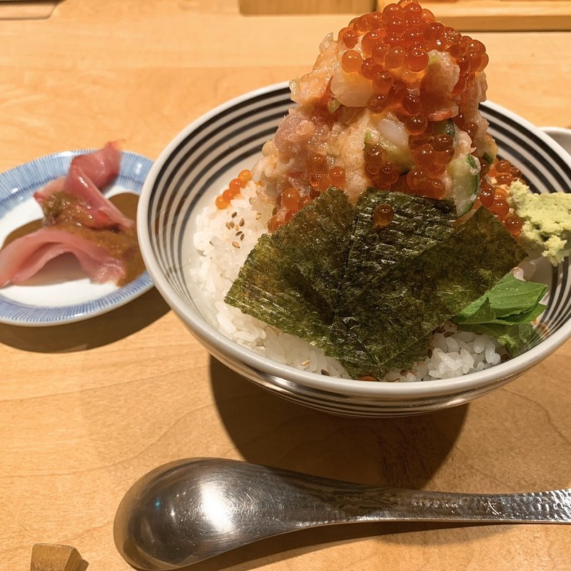 ぜいたく丼(梅) いくらトッピング(日本橋海鮮丼つじ半 アークヒルズ店)