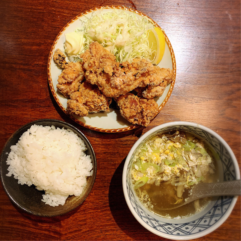 鈴木ちゃんのからあげ定食(メシ酒場 鈴木ちゃん)