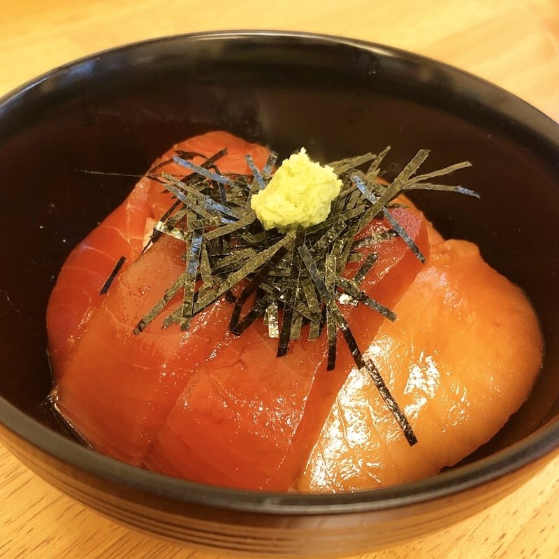 まぐろ2種盛り丼(京笑びす家)