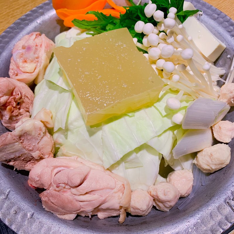 水炊き(水炊き・もつ鍋・鳥料理 博多華味鳥 新宿三井ビル店 By Myanmar)