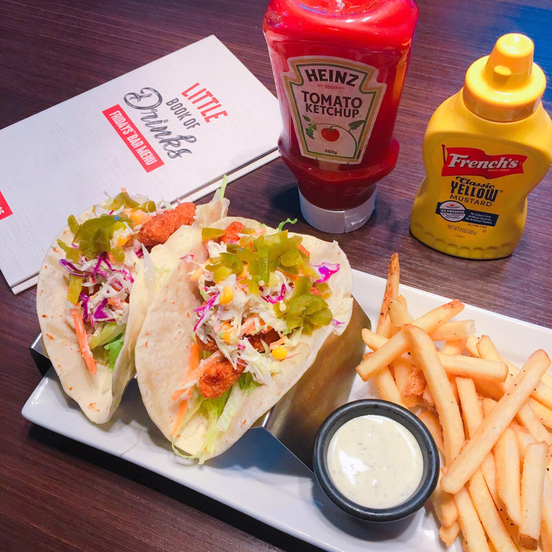 コールスローチキンタコス(T.G.I FRIDAYS 上野中央通り店 （ティージーアイ フライデーズ）)