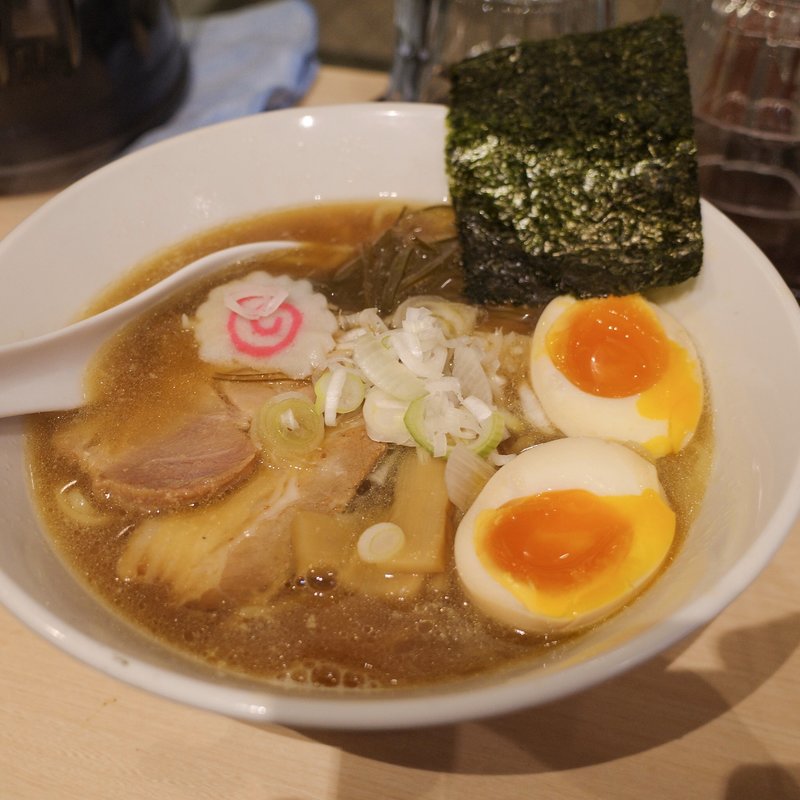 煮干し中華そば（醤油）(煮干し中華そば 亘)