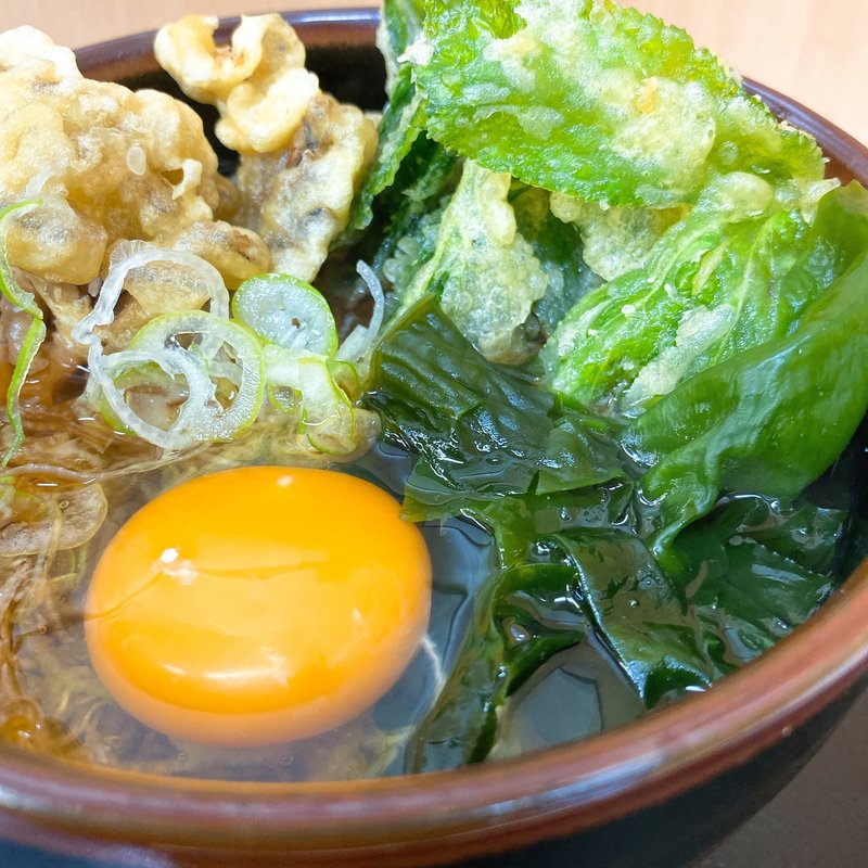 かけそば＋あしたば天＋まいたけ天＋卵(めんや)