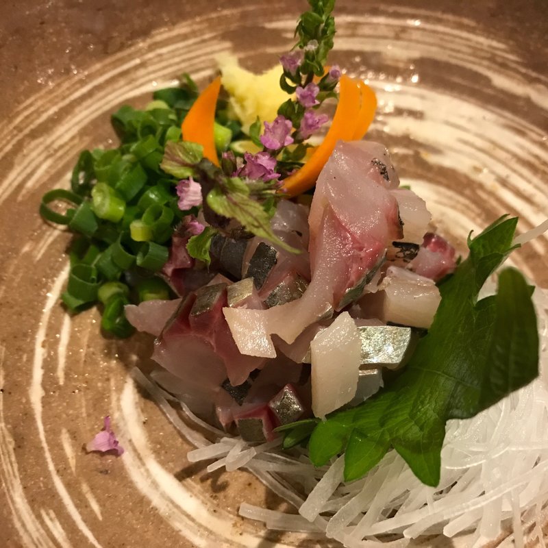 釣り鰺(和菜酒房 おりべ)