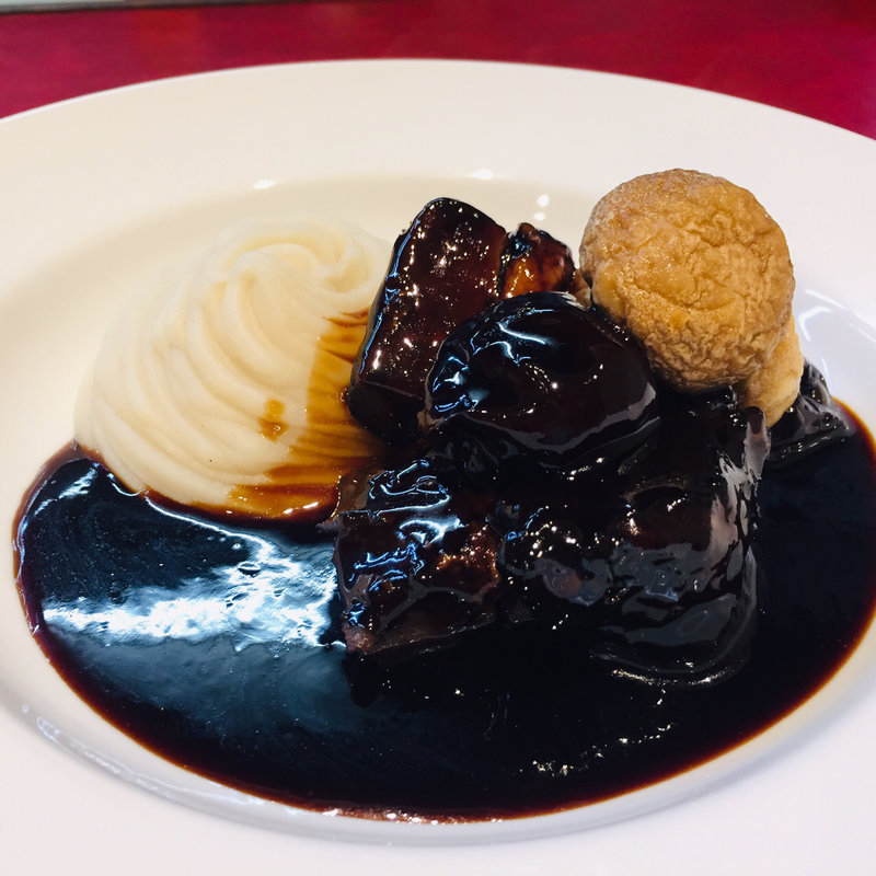 ツキノワグマのプラムシチューw/滑らかマッシュポテト(びすとろ ふうじん)