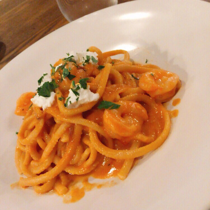 小海老とリコッタチーズのトマトクリームソース(Cafe RIGOLETTO)