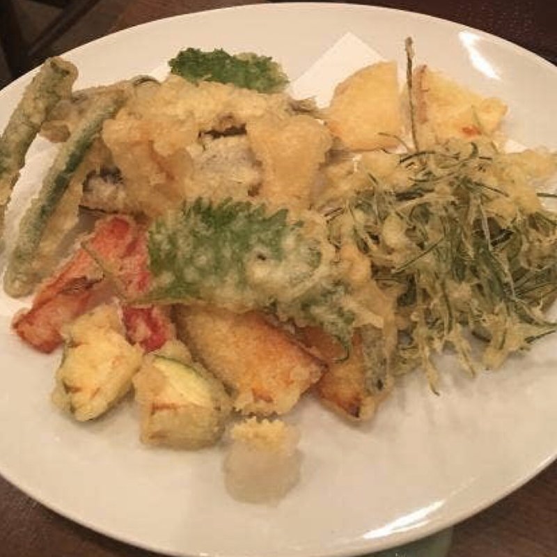 稚鮎の天ぷらせいろの天ぷら(手打ちそば 俊)