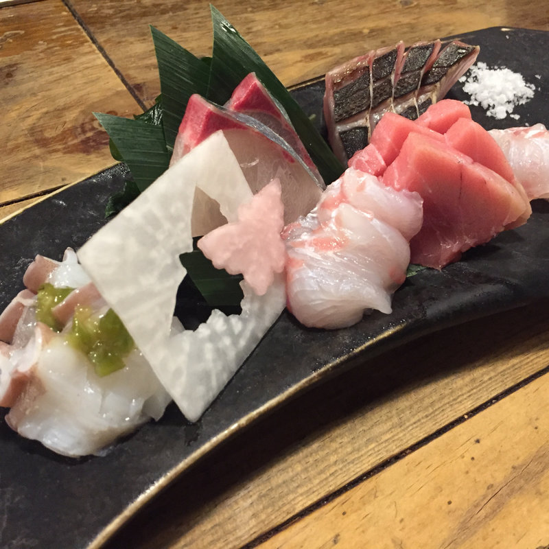 刺身盛り(居酒屋　ちょーちょ )