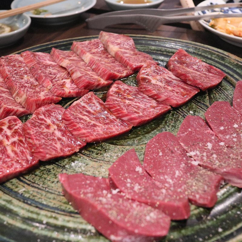 ハラミ、サガリ、ハツ盛り合わせ(赤坂らいもん)